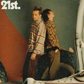 aarnavpanda21's tweet photo. does josh wearing a sweat with the yellow flowers on mean that he's still trying to help clancy escape?
#TOPISCOMING #clancyisdead #theories #twentyonepilots #DemaDontControlUs #scaledandicy https://t.co/FsWax78EDU