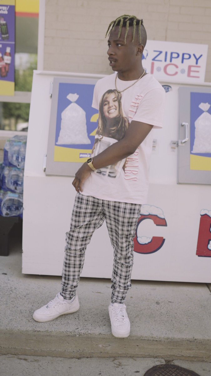 SHORT🌻 tweet media