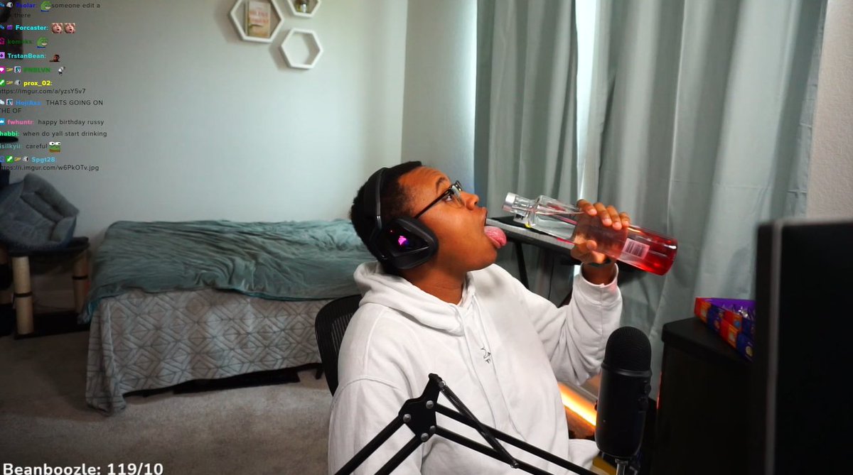 TwitchRussel's tweet photo. OMG OMG! I'M 21 TAKING MY FIRST SHOT EVER!! TUNE IN!!! 

https://t.co/fAR3iFQ2bB https://t.co/goyUjGQJjP