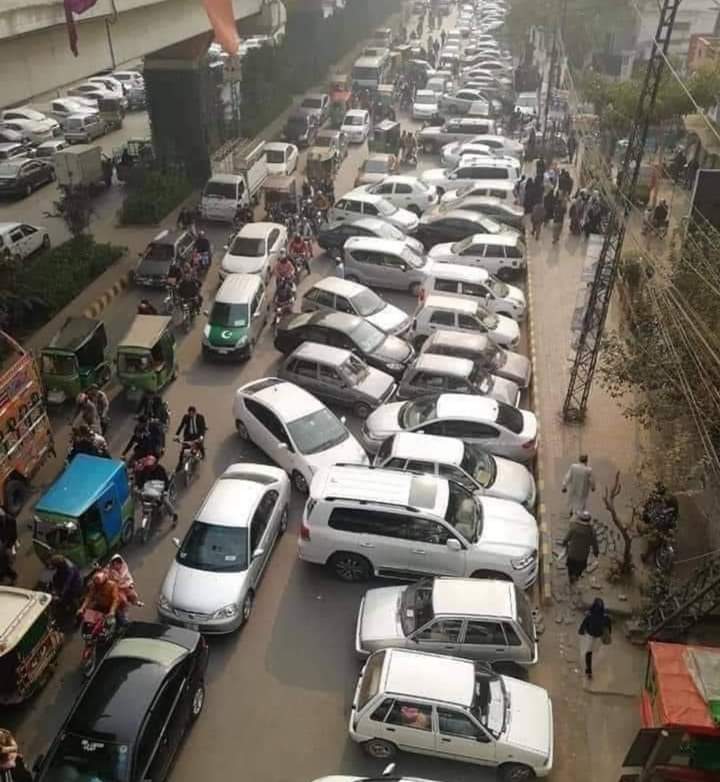 JamaliPirah's tweet photo. And we want change! #cancelboardexams2021 #KhudKoBadlo 🙏 https://t.co/MCnlzzjNNR