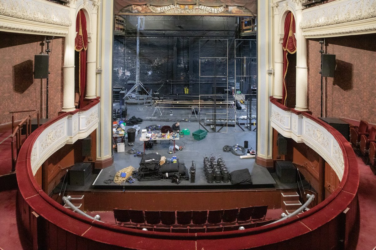 ALewerMBE's tweet photo. Thank you @jorgordon CEO of @RoyalDerngate  for meeting me &amp; sharing your very positive opening plans for the theatre and bringing your expertise to help lead a culture led recovery for #Northampton  #HereForCulture #NorthamptonForward https://t.co/M7OvGaZiyO