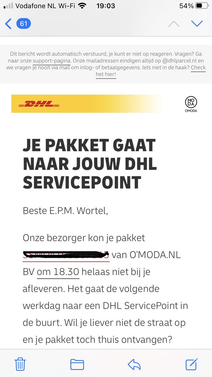 Het is natuurlijk ook heel vervelend om met dit weer je bestelbus uit te moeten. Snap ik hoor. #fail #niemandaandedeurgeweest @DHLNL <a href="/Omoda/">Omoda</a>