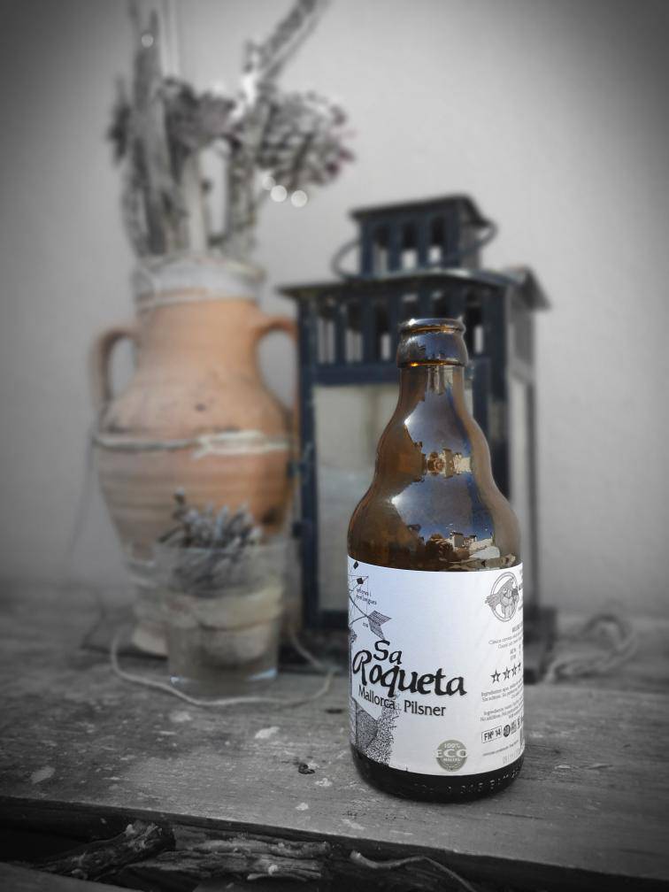 ForasteraBeer's tweet photo. ¡Una Sa Roqueta por favor! Y si me la ofreces con arte, mucho mejor... ¡Muchas gracias por disfrutarnos con todos los sentidos y creatividad!
#mallorcacraftbeer #cervezaartesana #pilsner #protagonistasdelCAMBIO #saroqueta #brewpub #lafabricadecerveza https://t.co/18felZXvq6