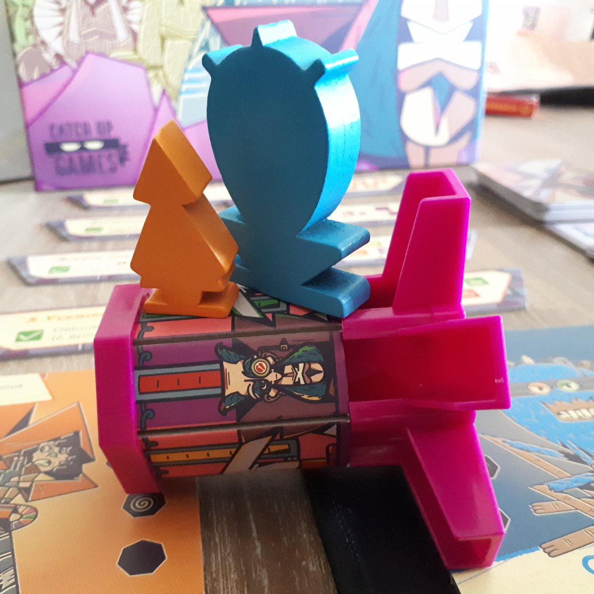 Iro_Nicco's tweet photo. 1ere partie de The loop ! Juste excellent à 2 joueurs , on a meme gagné ! sabotage du dr foo reussi 
#theloop #j2s #JDS #theosacha #catchupgames #boardgames #genie https://t.co/SilHnsYRrz