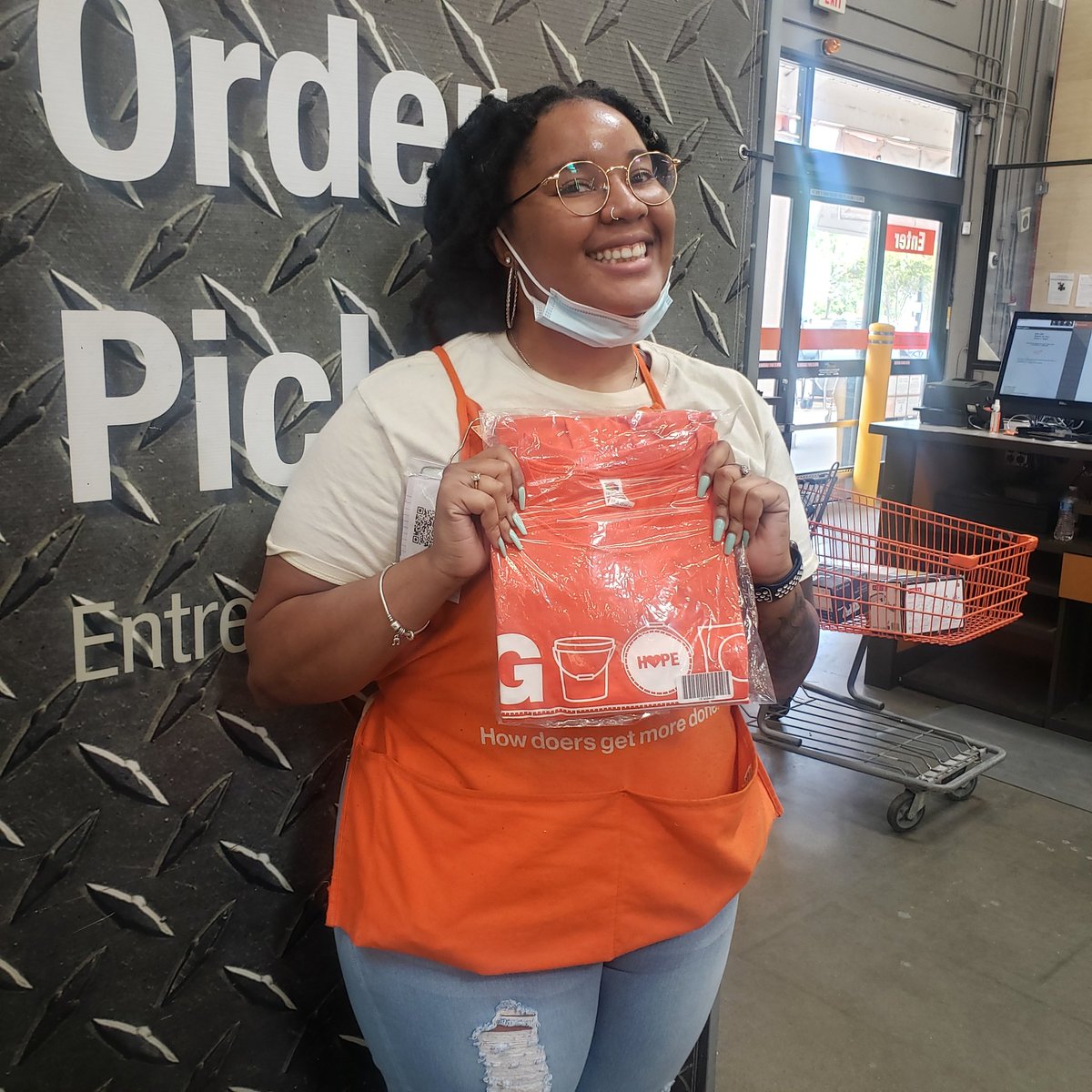 jeanetta walker (@z1stlady) on Twitter photo #WEGETINVOLVED
Thanks for getting involved with every customer
Voc and credit
LC, Aisha, and Victoria keep
getting involved, you rock it.
<a href="/z1stlady/">jeanetta walker</a>
<a href="/SteveMasonTHD/">Steve Mason</a>
<a href="/shannoneoliver/">Shannon Oliver</a>
<a href="/ginger_coleman/">Ginger coleman</a>
<a href="/avis_green_THD/">Avis Green</a>
@JMedleyJHD
<a href="/Donellsanders4/">Donell</a> #WEGETINVOLVED
Thanks for getting involved with every customer
Voc and credit
LC, Aisha, and Victoria keep
getting involved, you rock it.
<a href="/z1stlady/">jeanetta walker</a>
<a href="/SteveMasonTHD/">Steve Mason</a>
<a href="/shannoneoliver/">Shannon Oliver</a>
<a href="/ginger_coleman/">Ginger coleman</a>
<a href="/avis_green_THD/">Avis Green</a>
@JMedleyJHD
<a href="/Donellsanders4/">Donell</a>