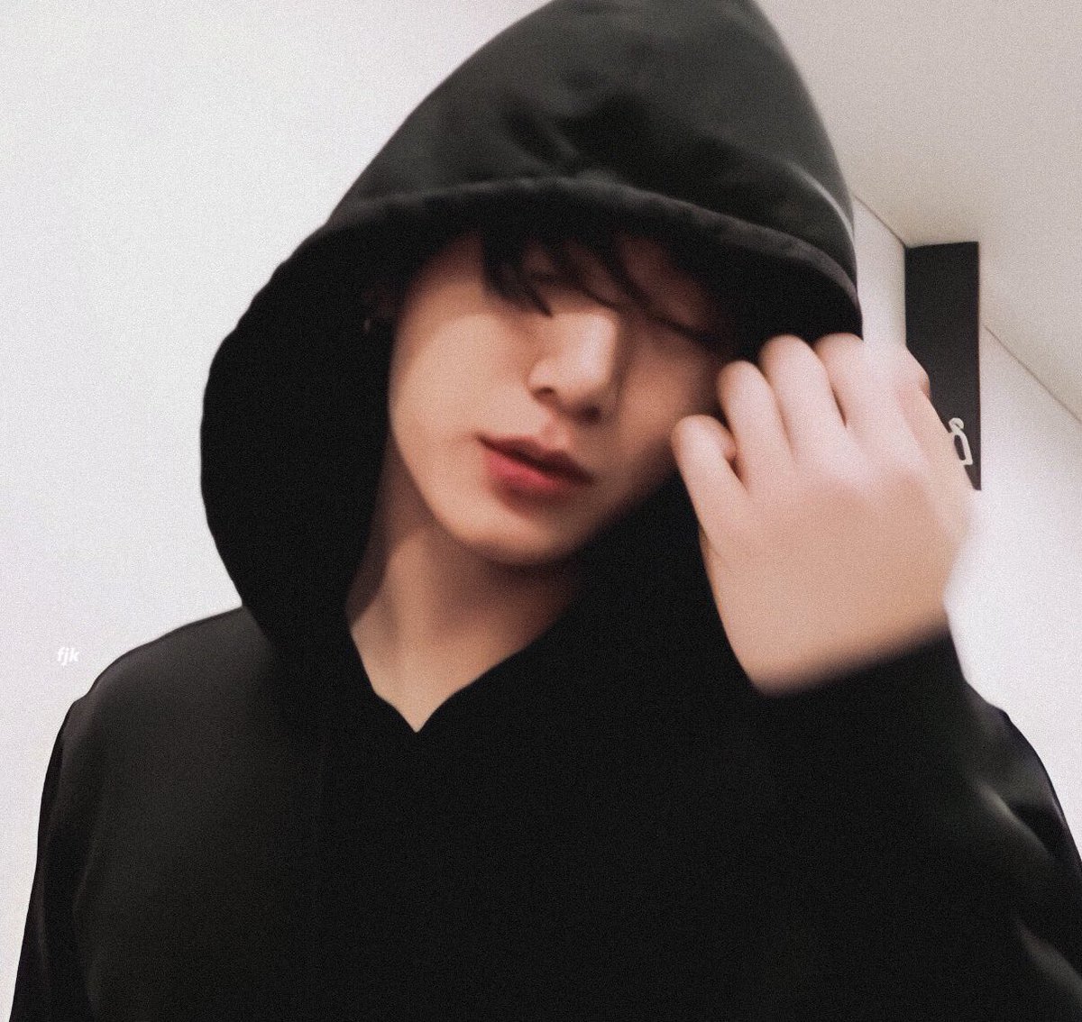 — 𝐕𝐚𝐧𝐭𝐞 𝐛𝐞𝐚𝐫 𐤀 tweet media