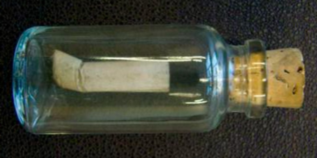 VanArchives's tweet image. Archives, though primarily full of records, also have curious items in their holdings. One of ours is The Royal Cigarette Butt:
ow.ly/NLEF50EeVCB

#Archive30 #UnusualItem