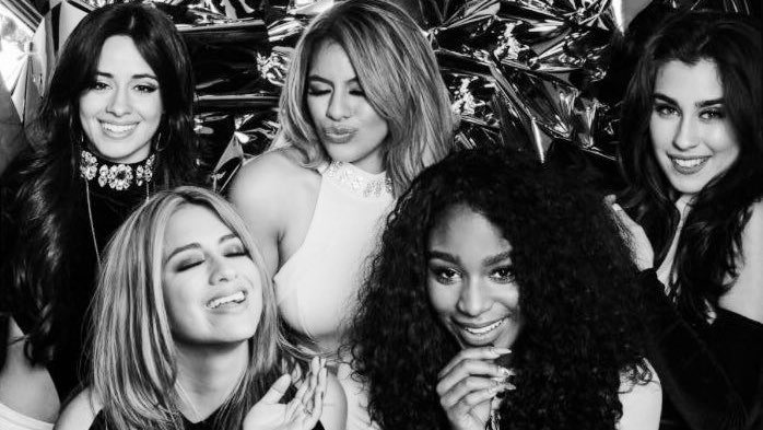 JUSTICE FOR 5SOS
JUSTICE FOR FIFTH HARMONY
JUSTICE FOR 1D 
JUSTICE FOR LITTLE MIX

because they deserved to smile like this forever 🥺