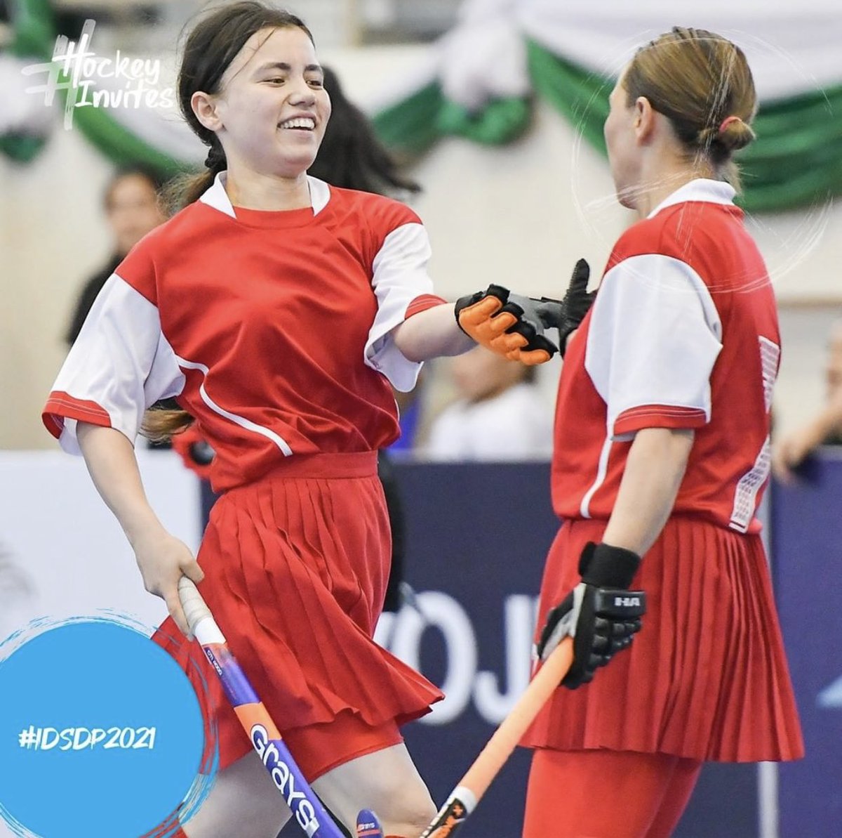 OneHumanity_Sp's tweet photo. Sport contributes to create a better world. On the International #SportDay for Development and Peace, let’s remind everyone to help end the pandemic by ensuring everyone is protected from COVID-19. Let’s level the playing field and recover better. #OnlyTogether will we play again https://t.co/Qk4WzBmbVk
