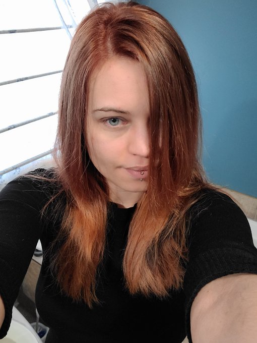 Pr&eacute;sentement en ligne sur https://t.co/TnxYBovq7k Venez me rejoindre @l0li_cam @PornhubModels @StreamateFrance<a href="/tag/manyvids"class="tags"><span>#manyvids</span></a>
