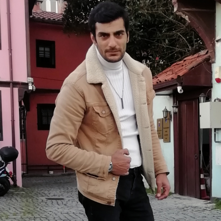 Come hangout with me > 21:20 pk var on #BIGOLIVE bigo.tv/sid/2405470298…