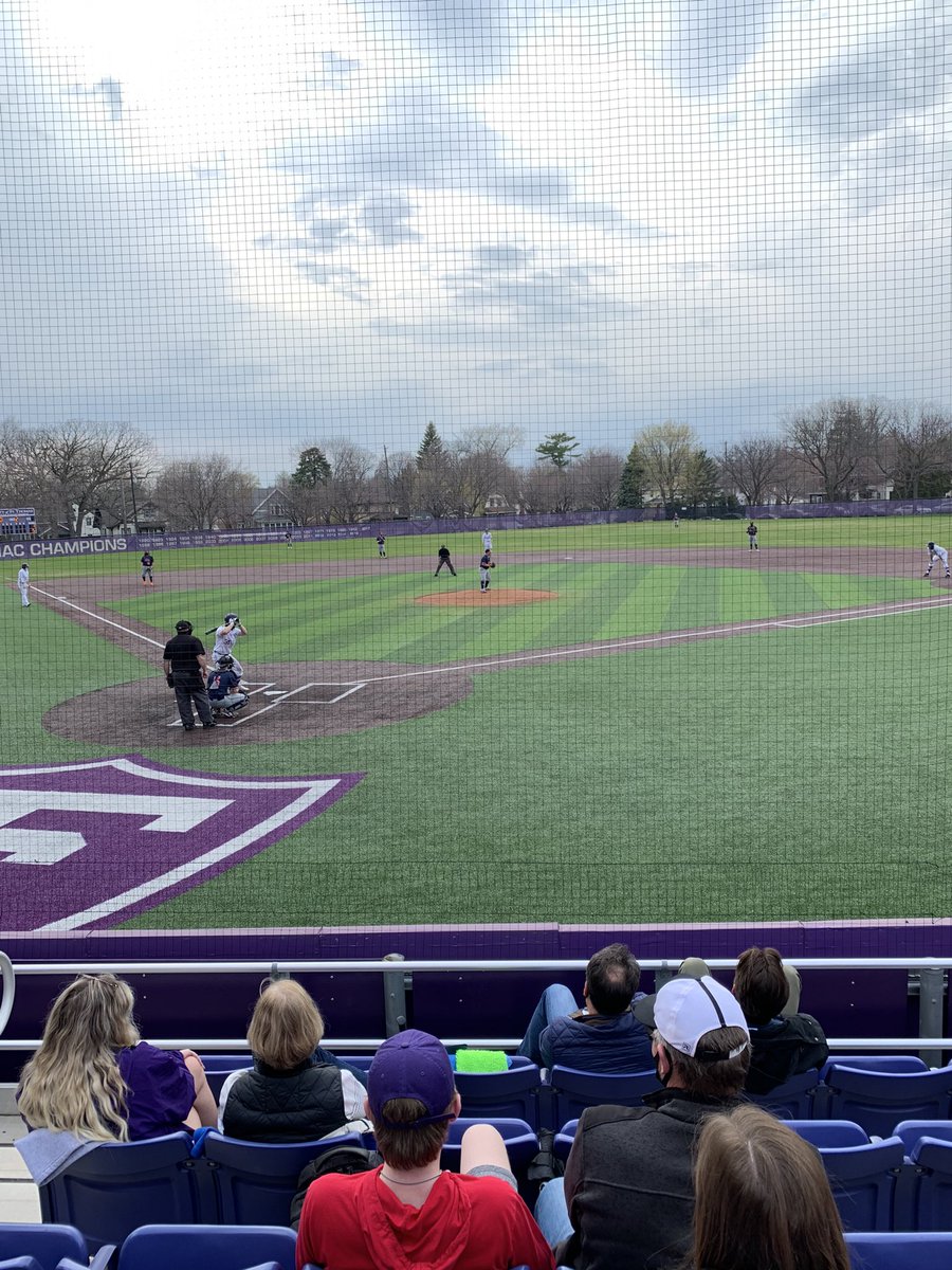 USTequipment's tweet photo. Little rain delay slowed us down, but @UST_Baseball won game 1 and lead 5-1 through 3 in game 2. #rolltoms https://t.co/7FApDujxIo