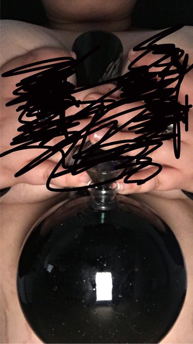 Bongs and boobies 🖤🖤🖤 https://t.co/fmt0i0INPT<a href="/tag/work"class="tags"><span>#work</span></a><a href="/tag/sexy"class="tags"><span>#sexy</span></a><a href="/tag/gamer"class="tags"><span>#gamer</span></a><a href="/tag/residentevil"class="tags"><span>#residentevil</span></a><a href="/tag/sugarbaby"class="tags"><span>#sugarbaby</span></a><a href="/tag/content"class="tags"><span>#content</span></a>