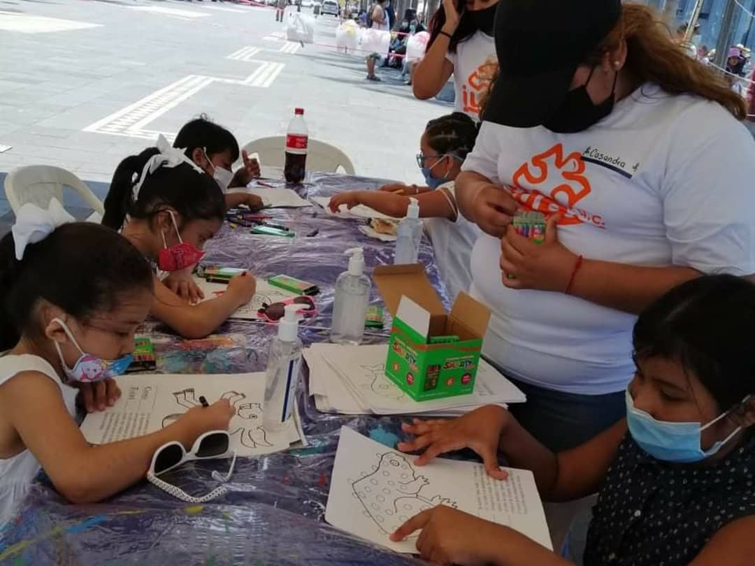 JUPV14's tweet photo. Continuamos con las #ActividadesCulturales en apoyo a la Dirección de Turismo y Cultura del Ayuntamiento de Veracruz, #PorUnVeracruzMejor #SoyJUPV #AprenderParaSerMejores https://t.co/1LrJyIMdry