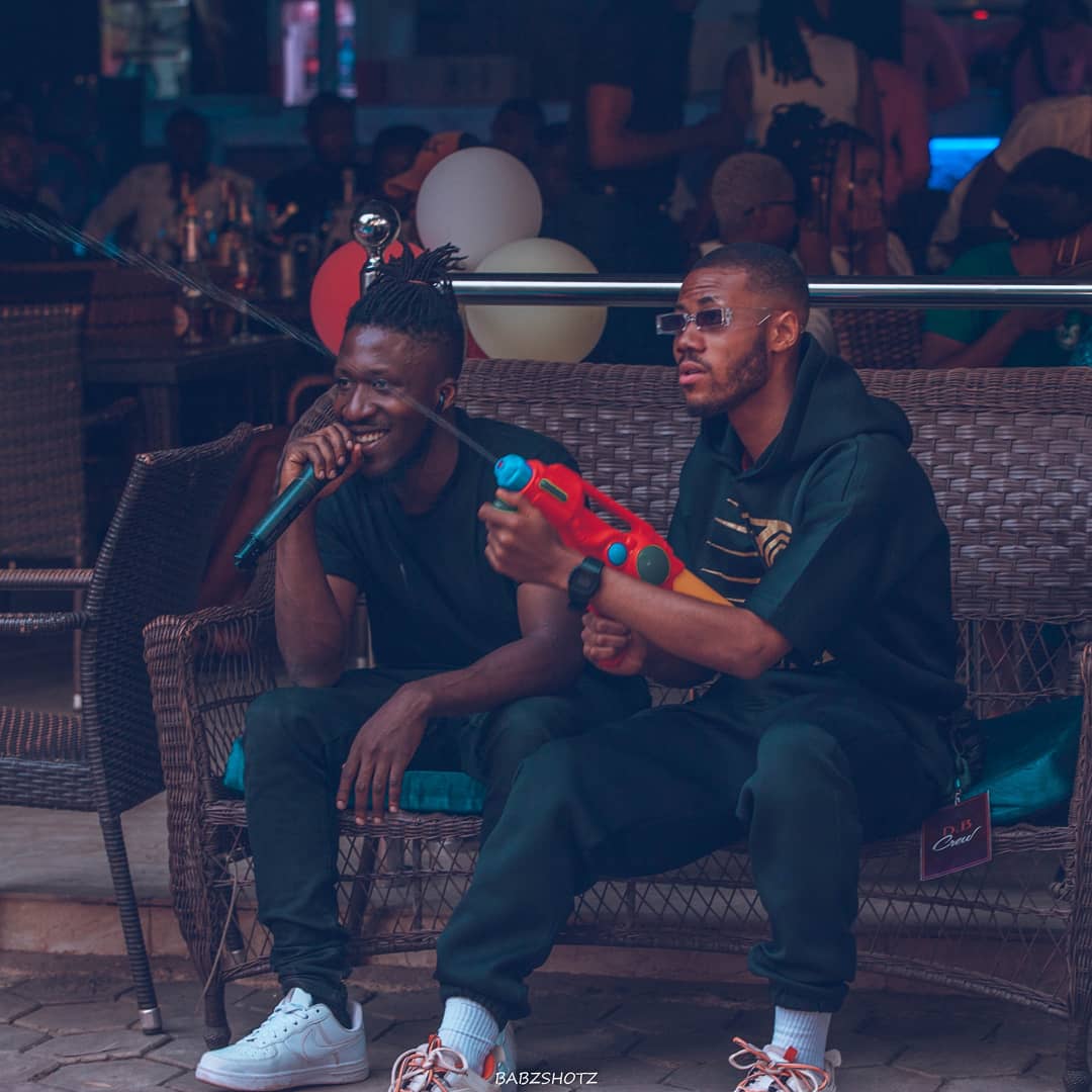 SkTalky's tweet photo. Get familiar 💫💫💫💫 https://t.co/KQnuKMKf6K