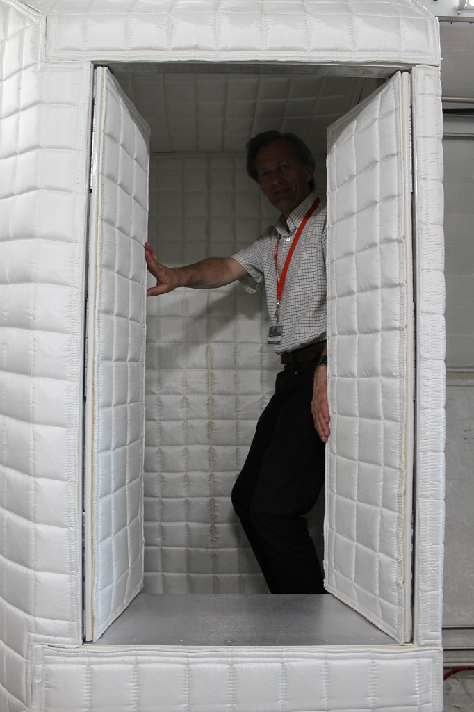 Sleeping quarters on ISS... Now I know how small it is when I entered into one. 
#ISS #space #sleeping #earthorbit