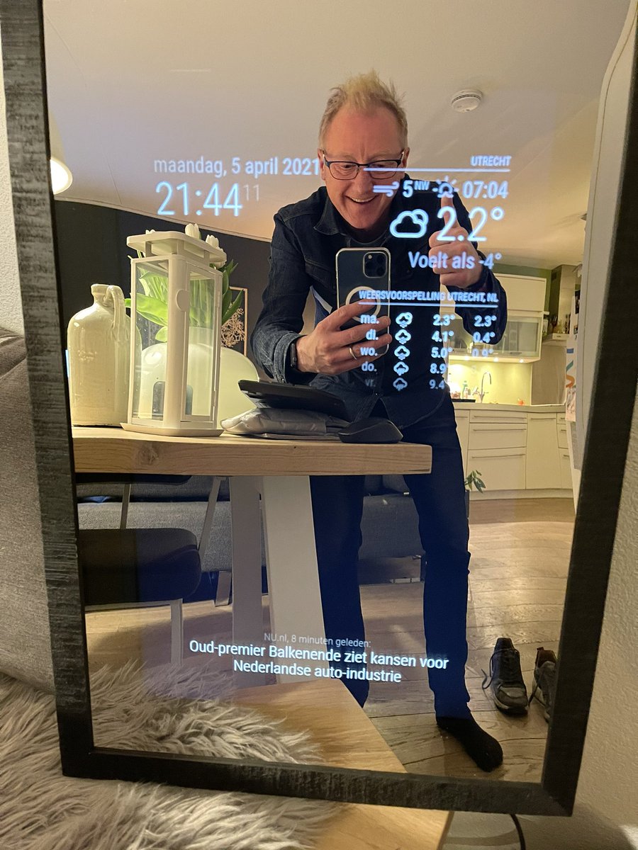 mmout's tweet photo. Here is my #DIY #SmartMirror! Great to build your own😎 and beautiful result... https://t.co/SXlxRruJYr