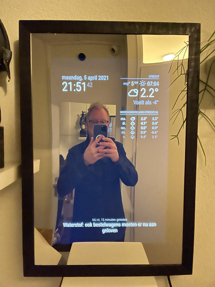 mmout's tweet photo. Here is my #DIY #SmartMirror! Great to build your own😎 and beautiful result... https://t.co/SXlxRruJYr