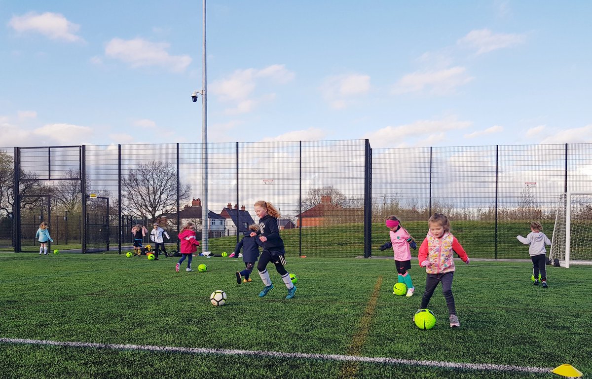 Icy cold wind and snow wasn't going to stop the #Wildcats coming out to play today! 

It's good to be back.