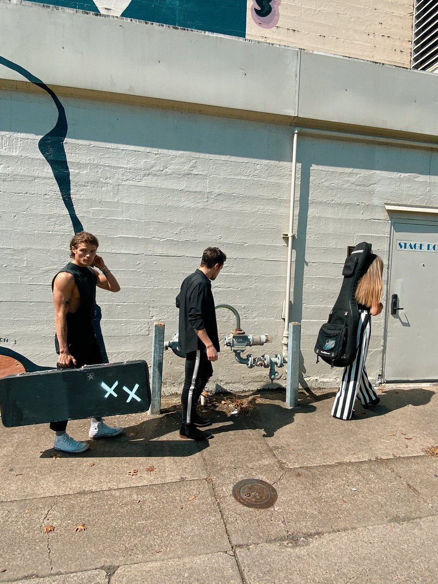 rehearsals are going great, new music is sounding 😋 and the sun came out today