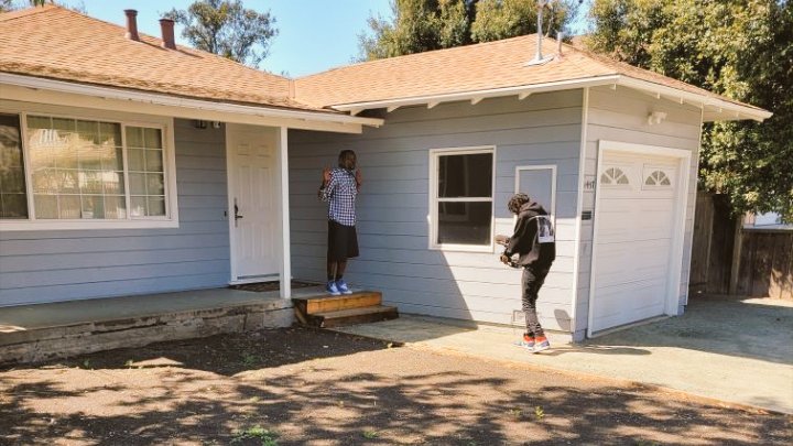 jadasnax's tweet photo. #FavRapper🎤 vid 🔜

https://t.co/3DZEZhHFG6

📽️: @deandreforks 

#KingCydal
@RulerSquad 
@DaGeekz https://t.co/Tb7grjEpic