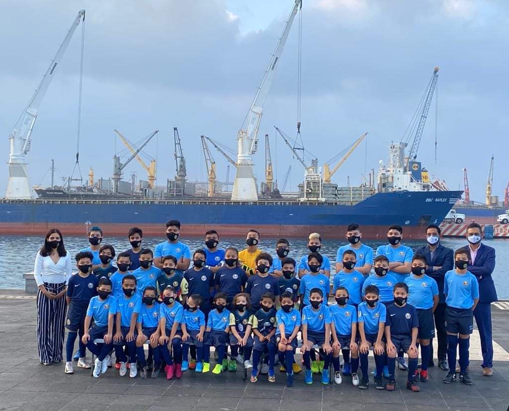 JanAldfer's tweet photo. Nido Águila Veracruz,  Escuela Oficial del Club América... @yosoy8a @Cordovar97 @HenryMartinM @richardsanchez https://t.co/te7430FHc9
