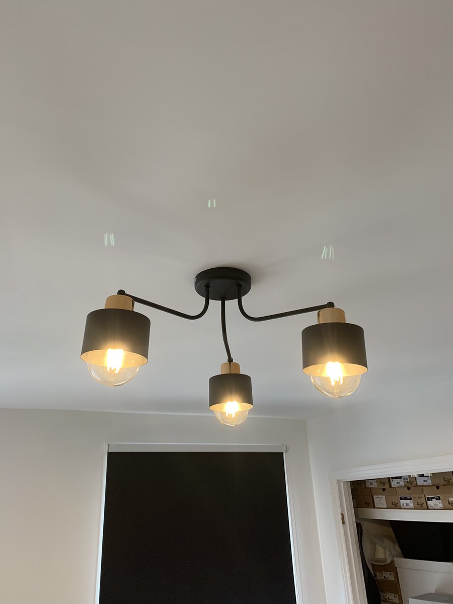 wire_services's tweet image. Lights ,lights and more lights