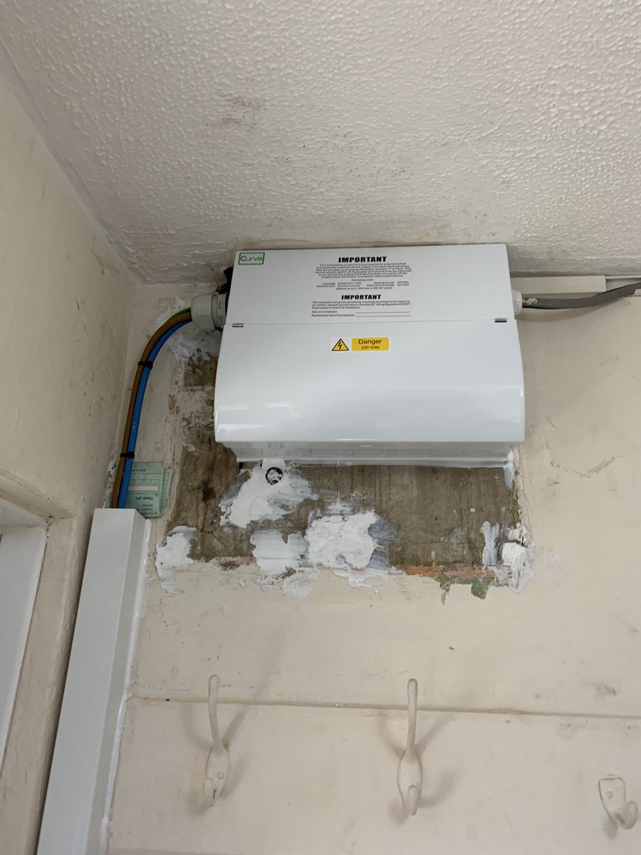 wire_services's tweet image. Replacement  fuseboard and meter tails , waiting for decorater to arrive but still massive improvement to all round safety of the electrical installation