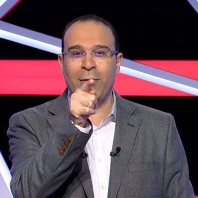 Hamed73Mo's tweet photo. يسقط المعلق في بئر الفشل حينما يبحث عن الترند.. #الشوالي نموذج لتضخم الذات والازعاج والفلسفة بل وصل به الحال للسخرية من اللاعبين.. يقول كباب مش كاباك.. زباااااااالة يا معلق المراهقين
#ريال_مدريد_ليفربول https://t.co/VZmpitbThI
