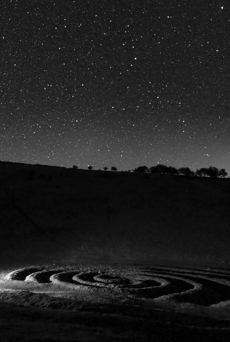pipsmithe's tweet image. Another late night trip to Thixendale yesterday. Chilly, but beautifully clear until about 2:30am. @WeatherWolds @Yorkshire_Wolds @VisitYorksWolds @YorksWoldsWay