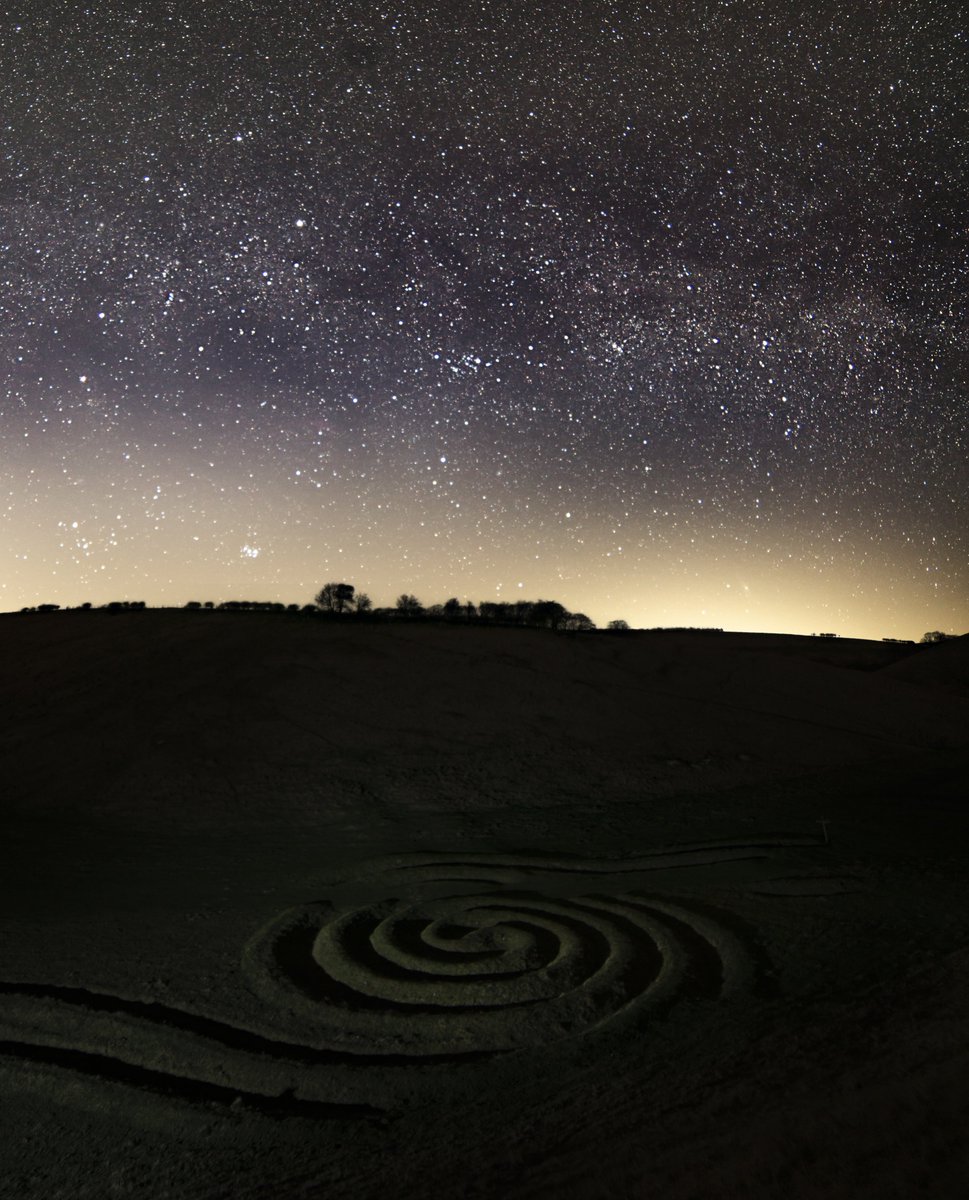 pipsmithe's tweet image. Another late night trip to Thixendale yesterday. Chilly, but beautifully clear until about 2:30am. @WeatherWolds @Yorkshire_Wolds @VisitYorksWolds @YorksWoldsWay