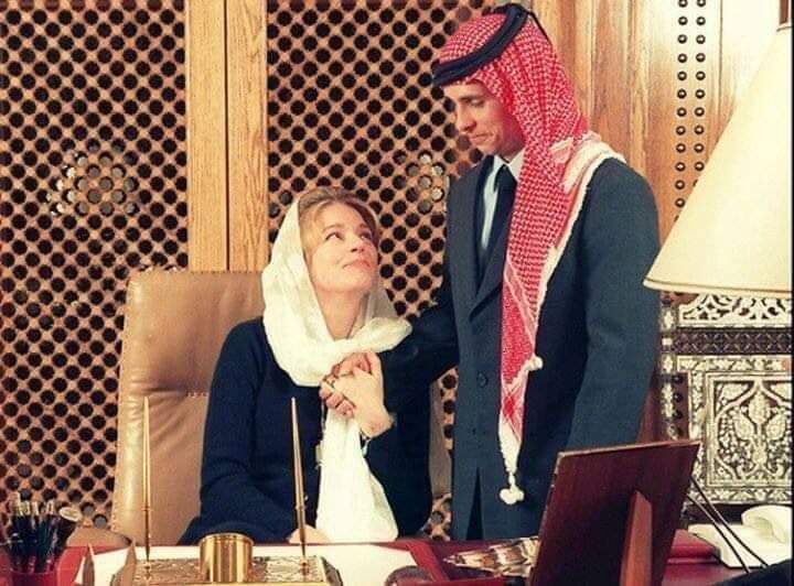 #اين_الامير_حمزه
ننتظر بفارغ الصبر الاطمئنان عليك يا امير القلوب