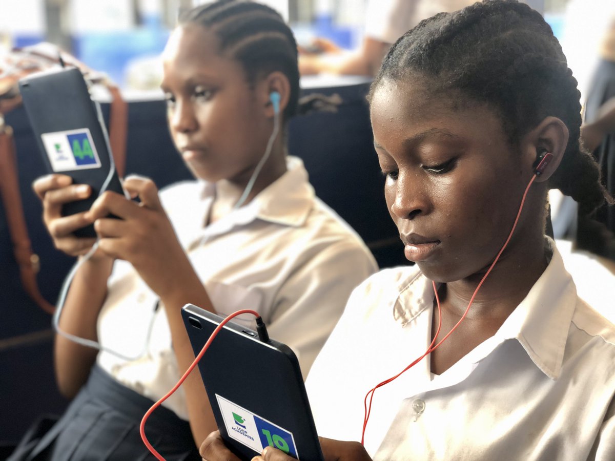 Loop Academies tweet media