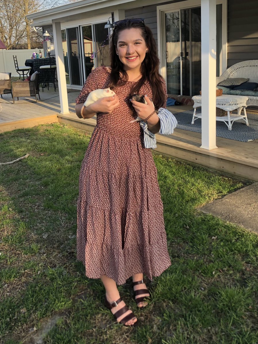 LCkeif's tweet photo. got a proper family pic on Easter 💖 https://t.co/sAkpyGtRR5