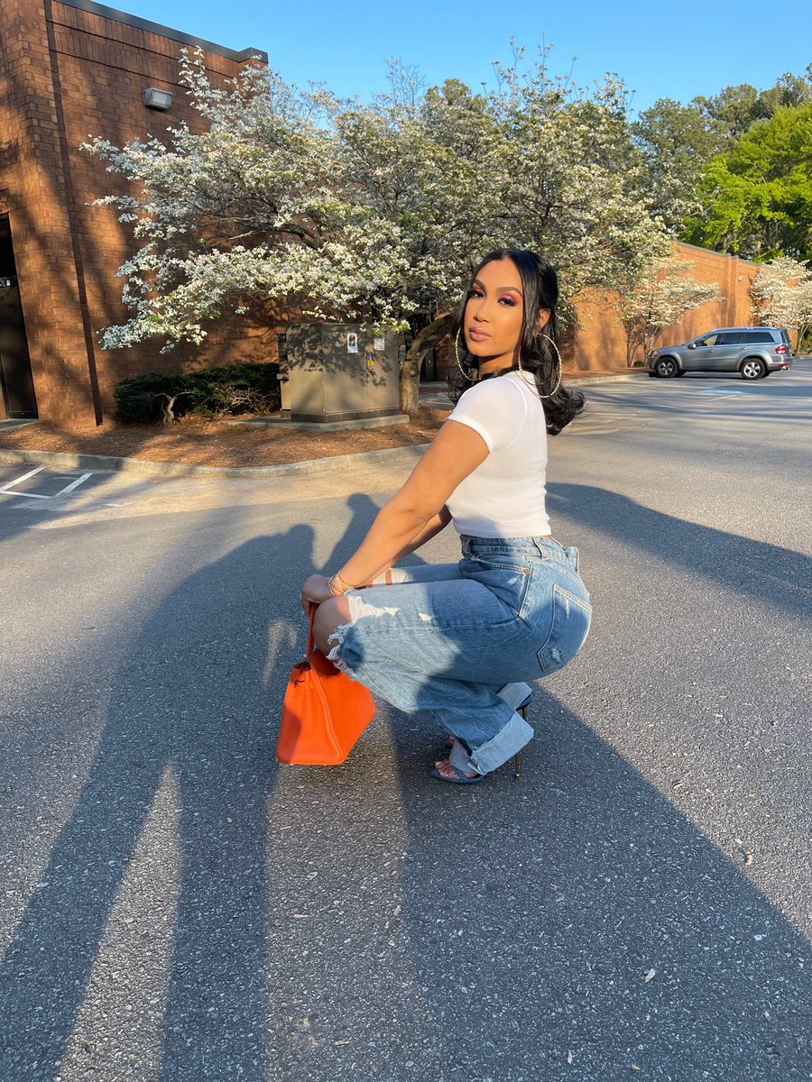 queennaija's tweet photo. 🤍 https://t.co/ybcSQQSu1B