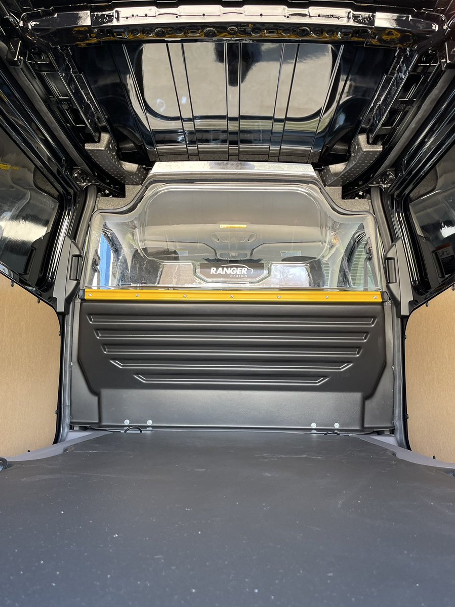 MobileColdSol's tweet image. 2021 Ford Transit Connect with @RangerDesignInc Max view partition.