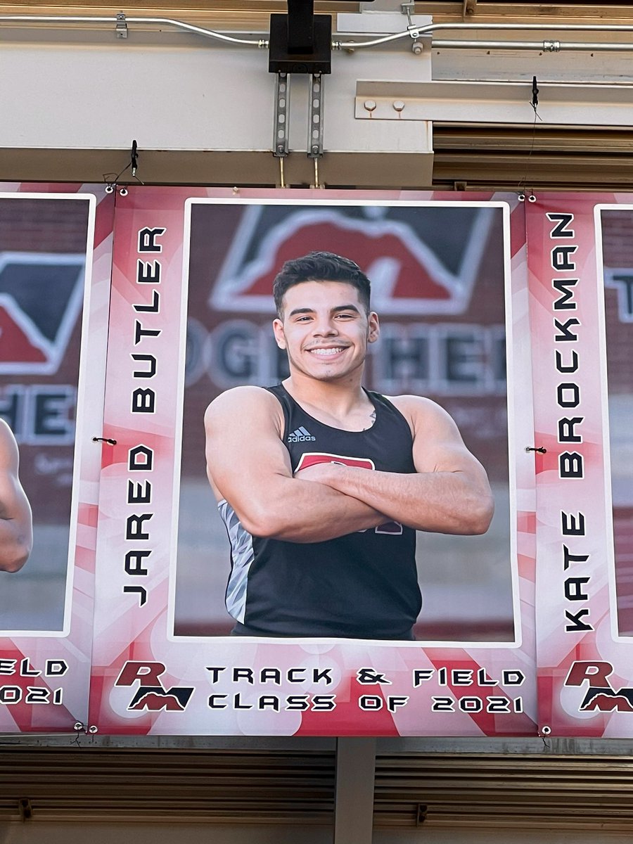 cillaivilla's tweet photo. Senior Track &amp; Field Season! #3SPORTSATHLETES https://t.co/13acQy0dsP