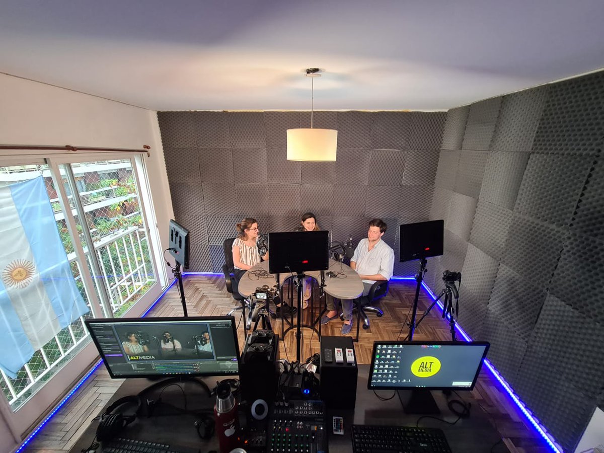 AltMediaOK's tweet image. ⚠️¡Tenemos algo que contarles!⚠️

Alt Media tiene estudio. A partir del viernes a las 19:00 comienzan las transmisiones.

👉🏻youtube.com/channel/UC6Yy0…