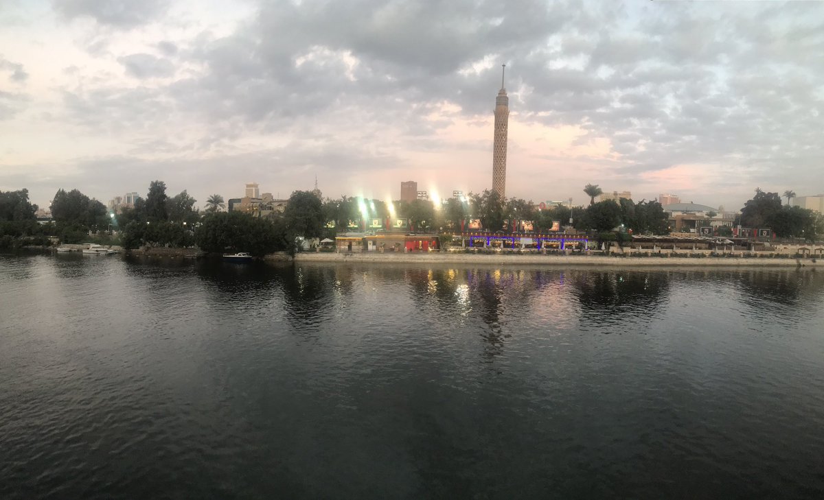 #مطار_جدة_الدولي 
#مطار_القاهره 
يسعد اوقاتكم جميعاً 🌹 إجازة مؤقته
وتم السفر . و الوصول