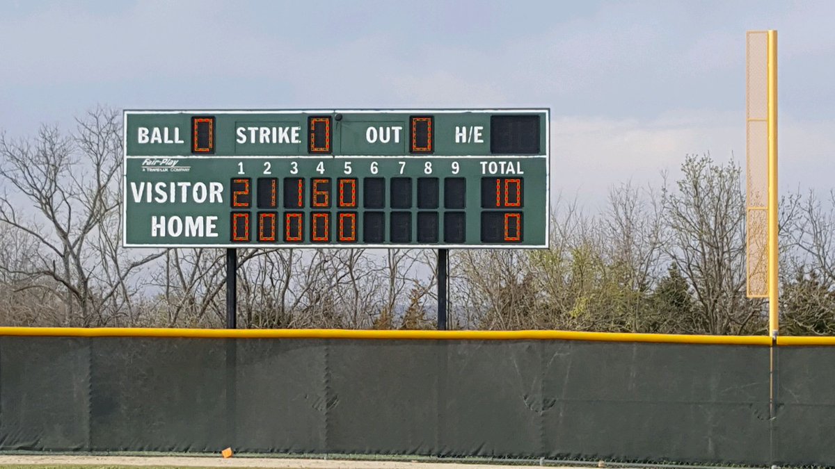 glenda_sowillig's tweet photo. Raiders first win of the season! Raiders won 10-0 in 5 innings great job. Marleigh Sikes had her first win in the circle with 8 strike outs and 2 walks. Cam got on base are every at bat and started the game with a solo home run. She earned player of the game. https://t.co/RU4LiQ00Rf