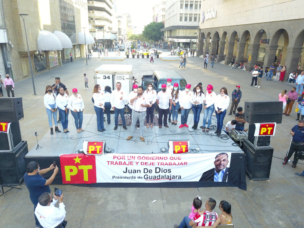 Ramiro_Escoto's tweet photo. #Elección21 comienza con #Todo @juandediostv por #Guadalajara. Así su arranque de #Campaña https://t.co/h5qCLwMKQb