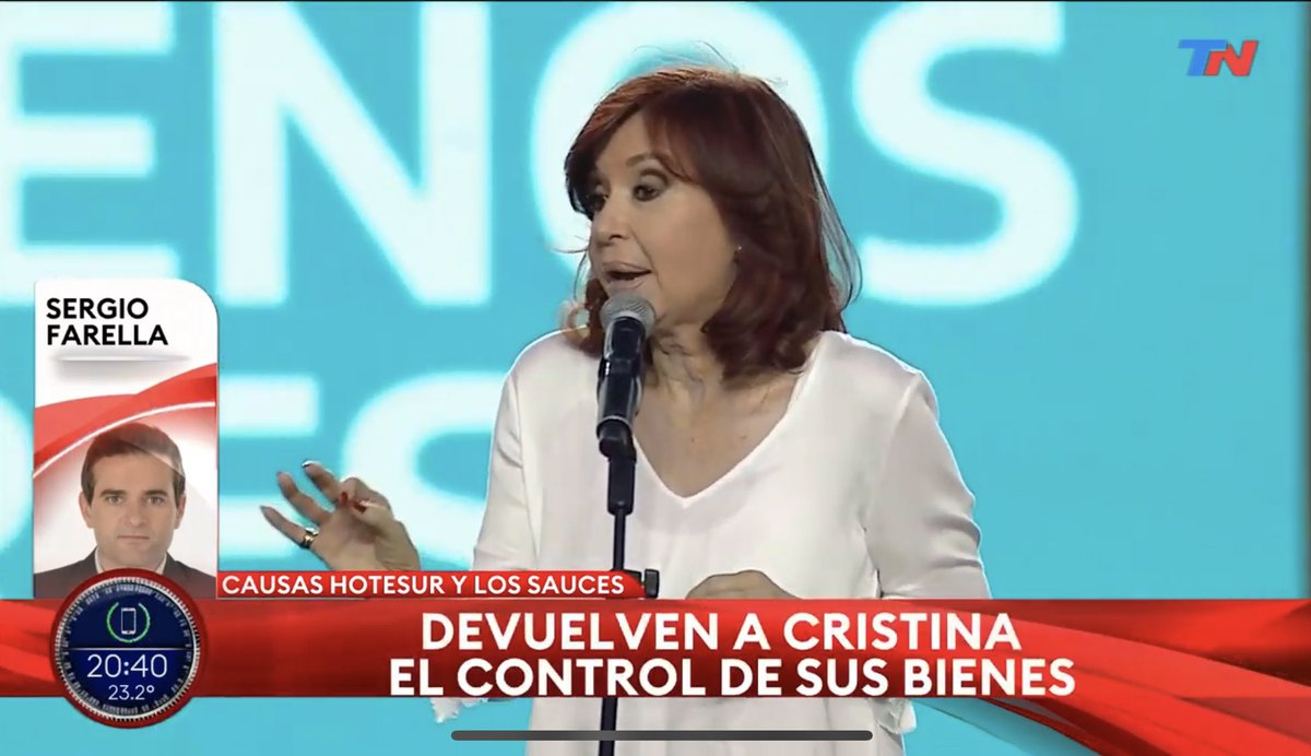 maquialifraco's tweet photo. Entre salud y economía, eligieron la impunidad de Cristina. https://t.co/n0YhaBCVIQ