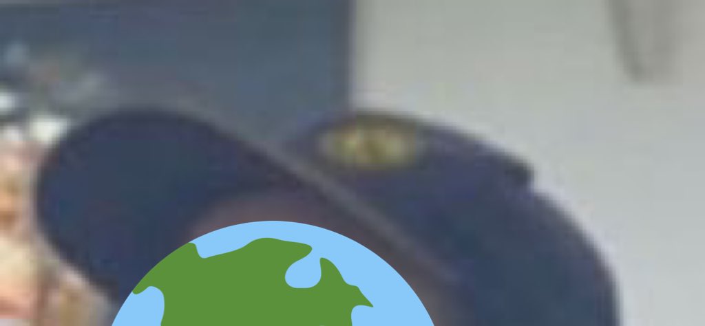 hyuninbc's tweet photo. Será que es la misma? https://t.co/5ukYrjiqWb