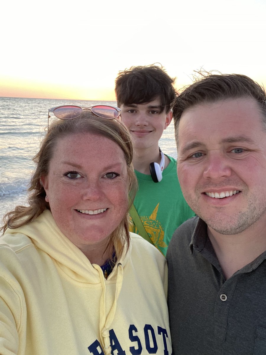 Spring break, we love you. ❤️☀️🏖