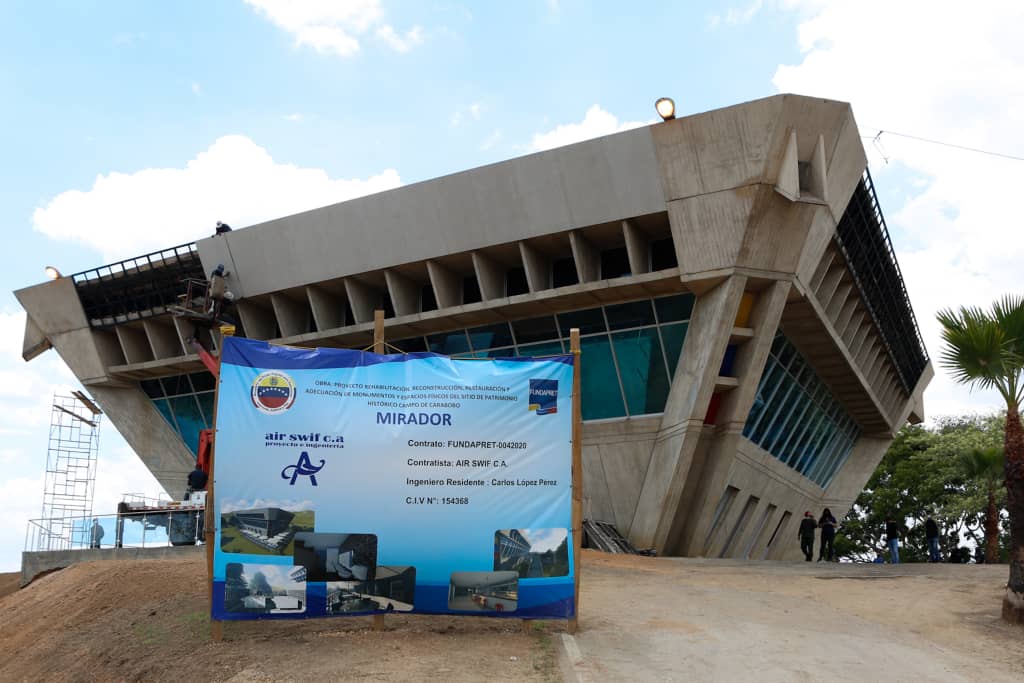 gestionperfecta's tweet photo. Agradezco a la vicepresidenta ejecutiva @drodriven2 por todo su apoyo, así como al gobernador @rafaellacava10 y a la Comisión Presidencial del Bicentenario de la Batalla de Carabobo ¡En unidad perfecta, estamos dignificando la historia de la Patria! https://t.co/TqO6pPKilV