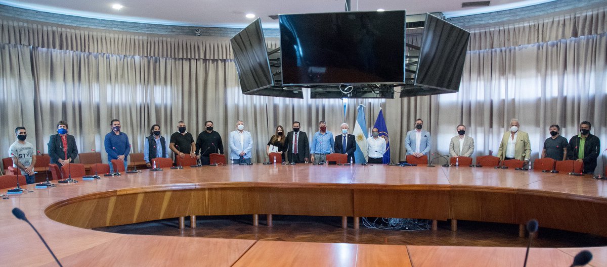 jdutto68's tweet photo. Hoy se firmó el convenio para poner en marcha una nueva Universidad Popular en la ciudad de Córdoba de la mano de la @unc_cordoba y organizaciones sindicales.
Felicitaciones #HugoJuri @conradostorani por seguir trabajando para vincular a la universidad con la sociedad https://t.co/75Vmjqy6RM