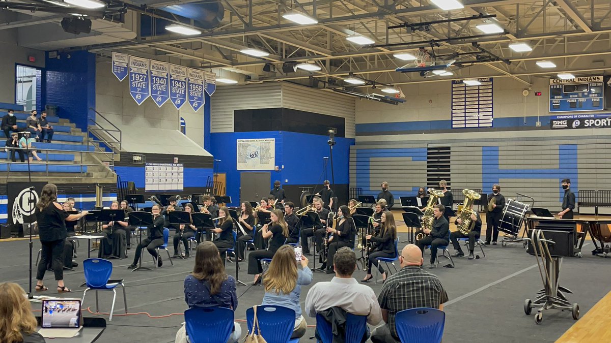 Awesome practice performance by @bands_central tonight at <a href="/CHS_Indians/">St. Joe Central HS</a> #chsproud