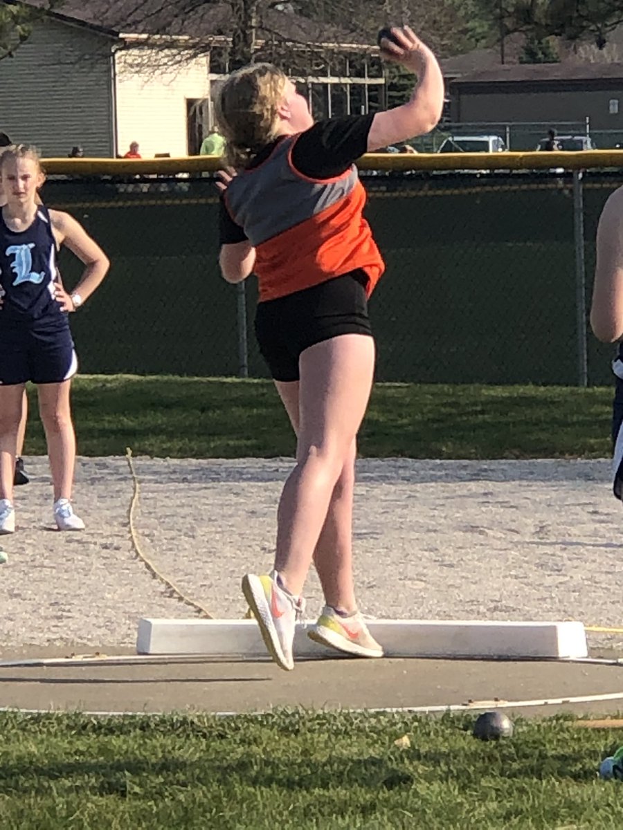 CSMwife1996's tweet photo. Bella took 1st in the shot put and 2nd in discus against Louisville! She threw a PR in shot put, 3 feet further than last week with a throw of 30’ 11”!! Keep grinding girl!!  #proudmomma #Girlpower #7thgradetrack #MassillonTigers https://t.co/1zMWrkByrl