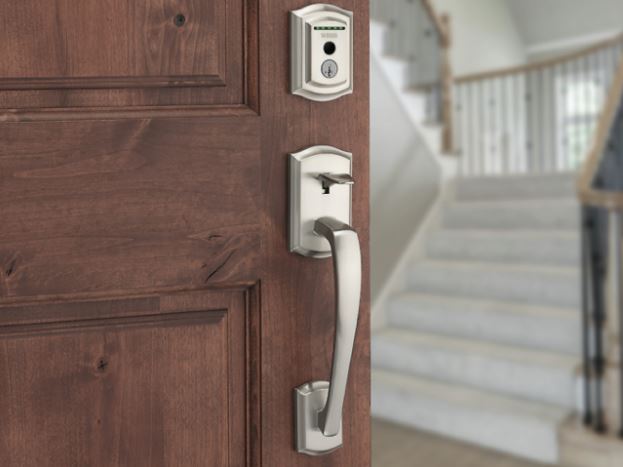 ZWave_Alliance's tweet photo. Voice control is a growing #smarthome trend. #ZWave Alliance executive director @Mitchell_Klein shares five ways to use #voicecontrol in the home with @SmartHomesCA: https://t.co/eFXvi89VQs https://t.co/pE9ZdwlNAO