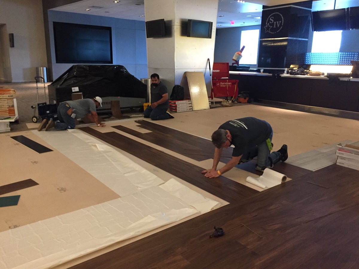 karndeanUSA's tweet photo. Booth setup is underway! It feels good to be back at Southwest @flooringmarkets in Dallas! Visit us in booth 330 on Thursday and Friday! #SWFM #KarndeanLVT https://t.co/Z8H2X6xLHi